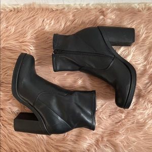 Zigisoho Heeled booties
